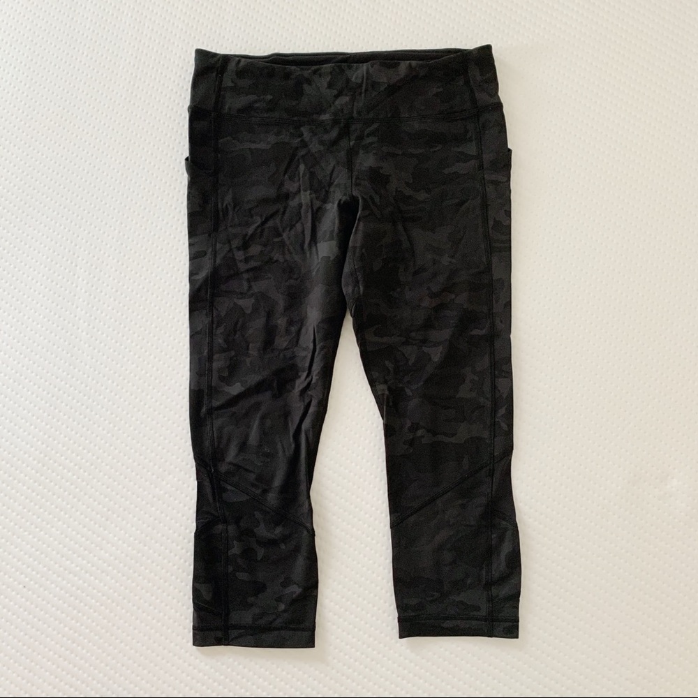 Lululemon camo cropped leggings